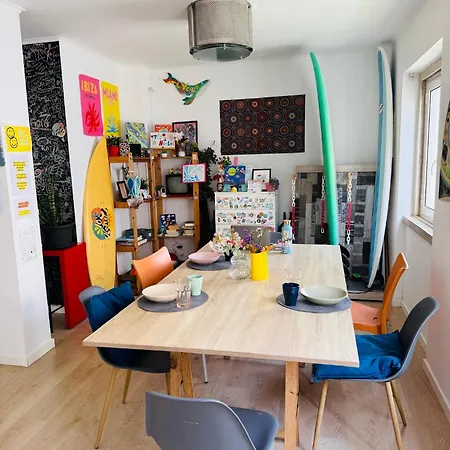 70's Hostel